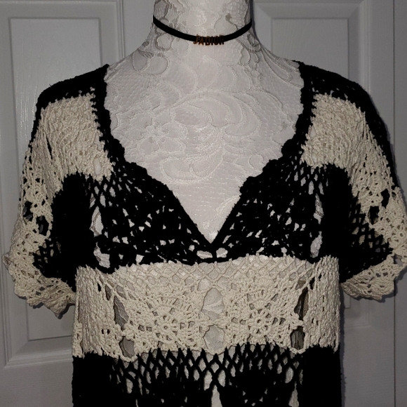 Free People Striped Blk/Ivory Crochet long short sleeve sweater - Picture 2 of 4